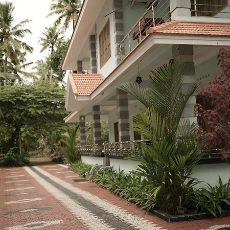 Appartamento Skylounge Residency Thiruvananthapuram Esterno foto