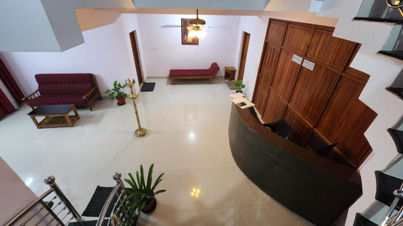 Appartamento Skylounge Residency Thiruvananthapuram Esterno foto