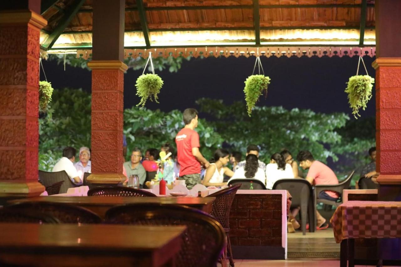 Appartamento Skylounge Residency Thiruvananthapuram Esterno foto