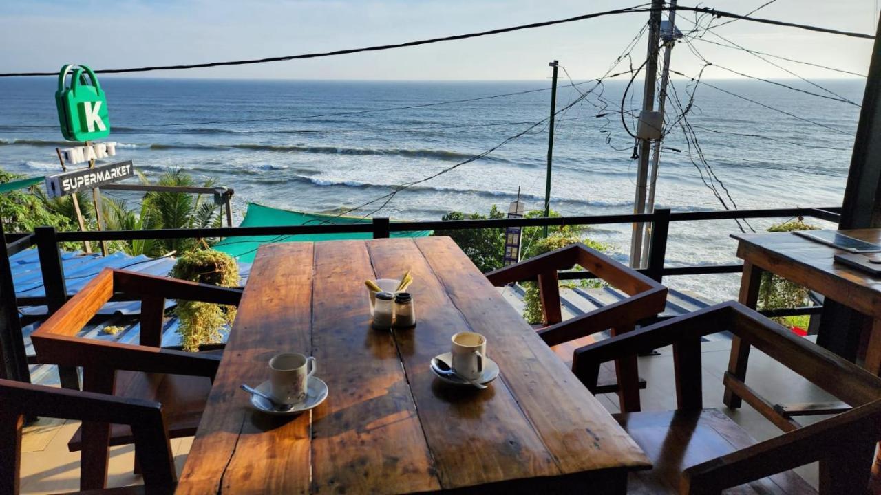 Appartamento Skylounge Residency Thiruvananthapuram Esterno foto