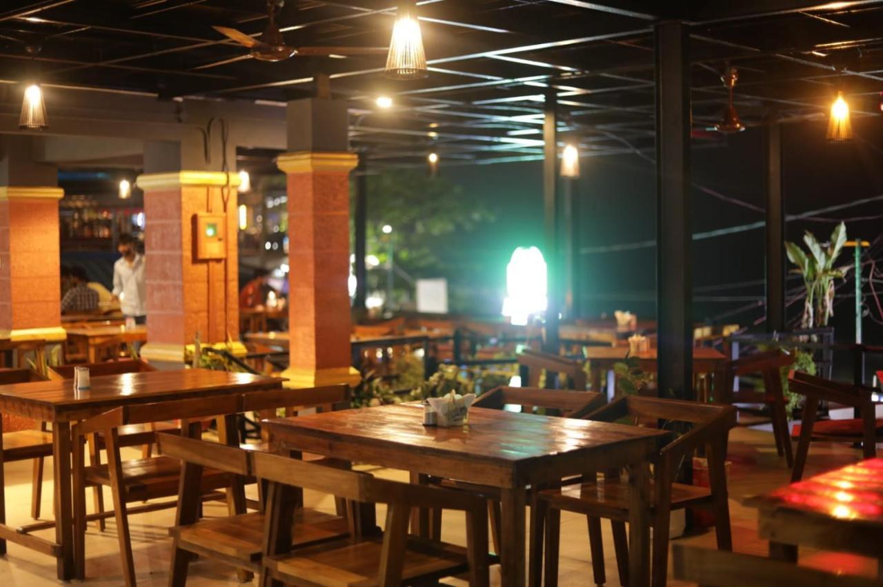 Appartamento Skylounge Residency Thiruvananthapuram Esterno foto