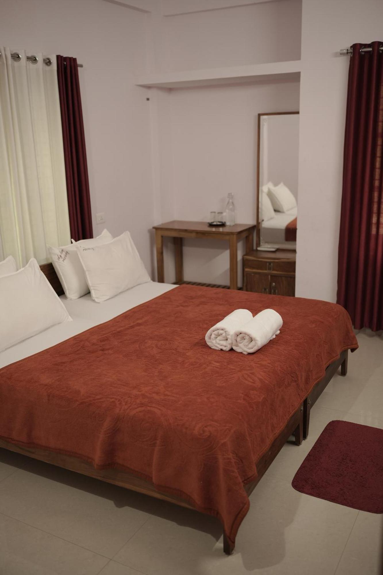Appartamento Skylounge Residency Thiruvananthapuram Esterno foto