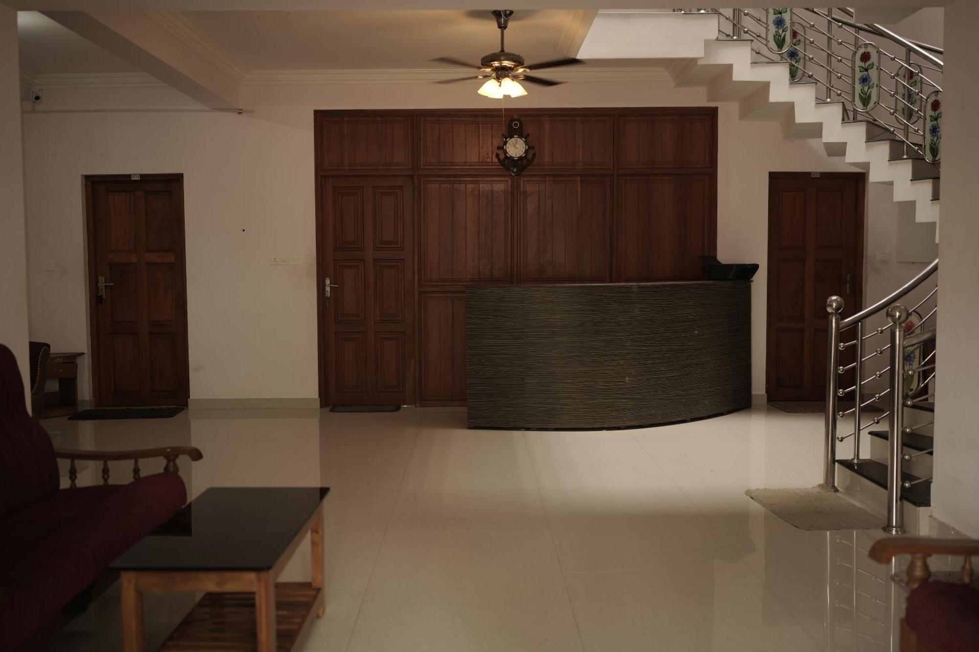 Appartamento Skylounge Residency Thiruvananthapuram Esterno foto