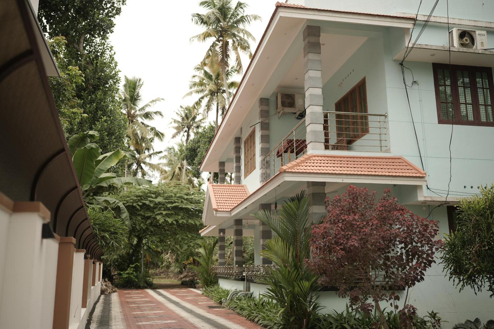 Appartamento Skylounge Residency Thiruvananthapuram Esterno foto